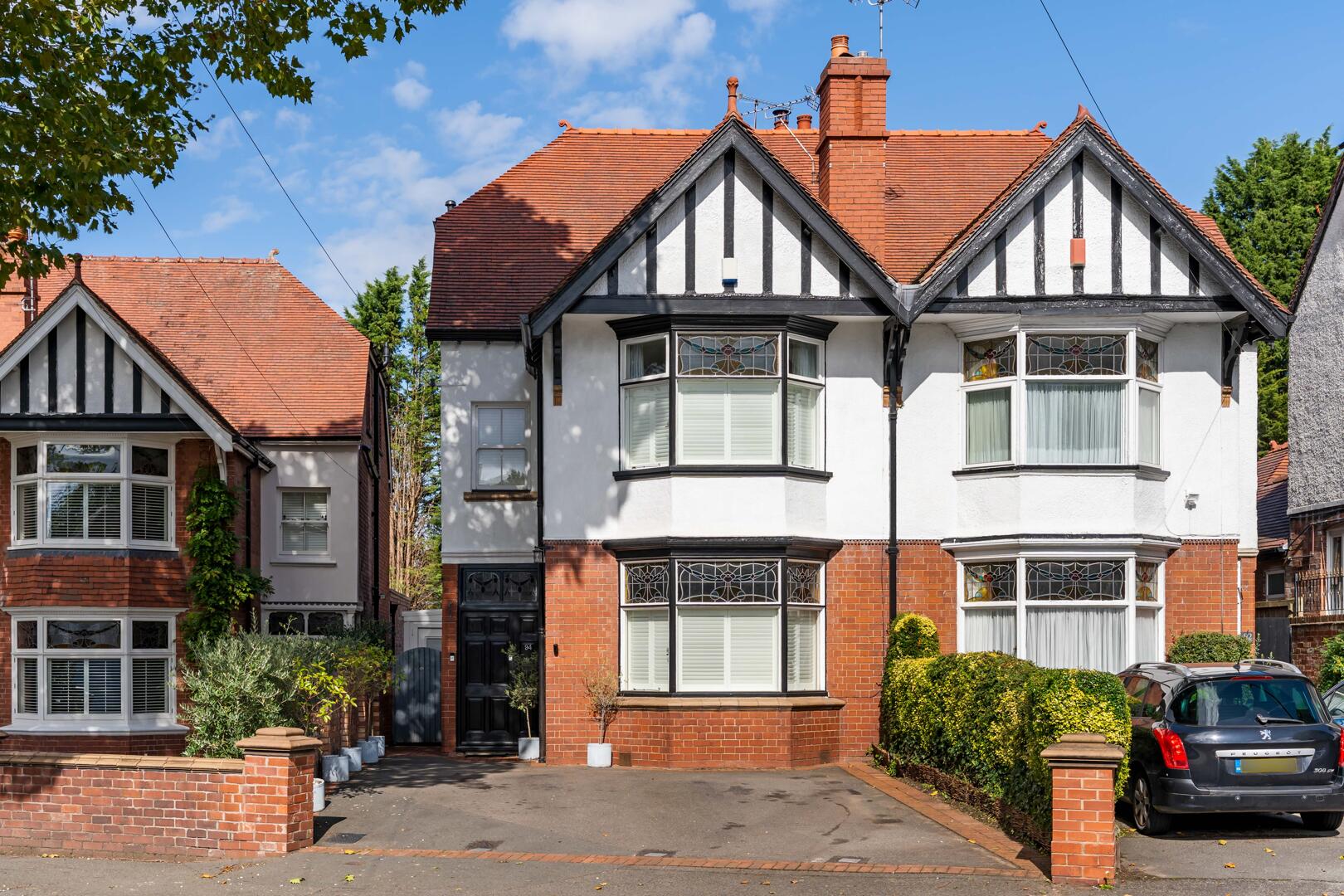 6 bed property in Heath Lane, Stourbridge